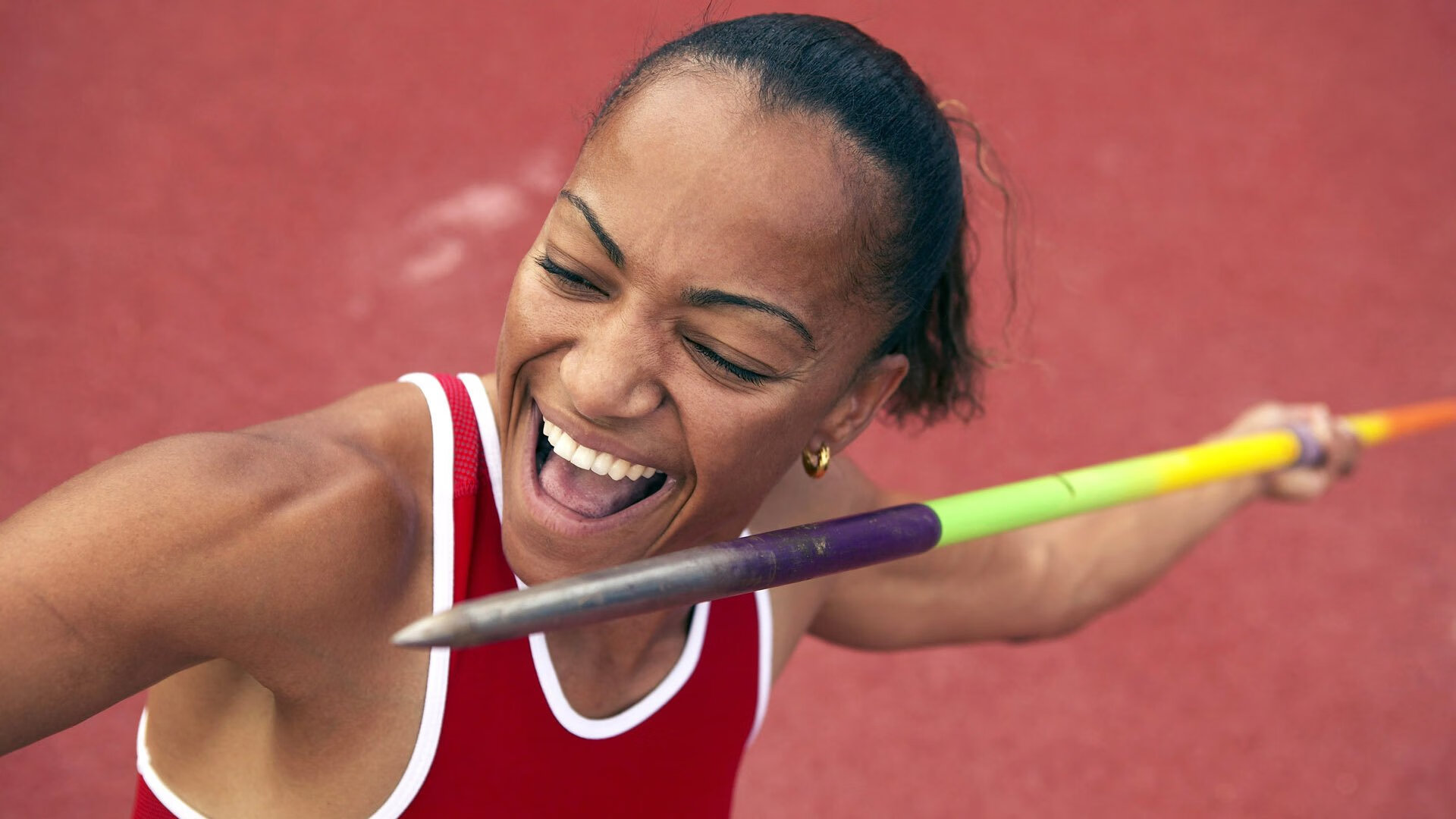 当速胜的童话照进鏖战的殿堂，体育叙事的两极